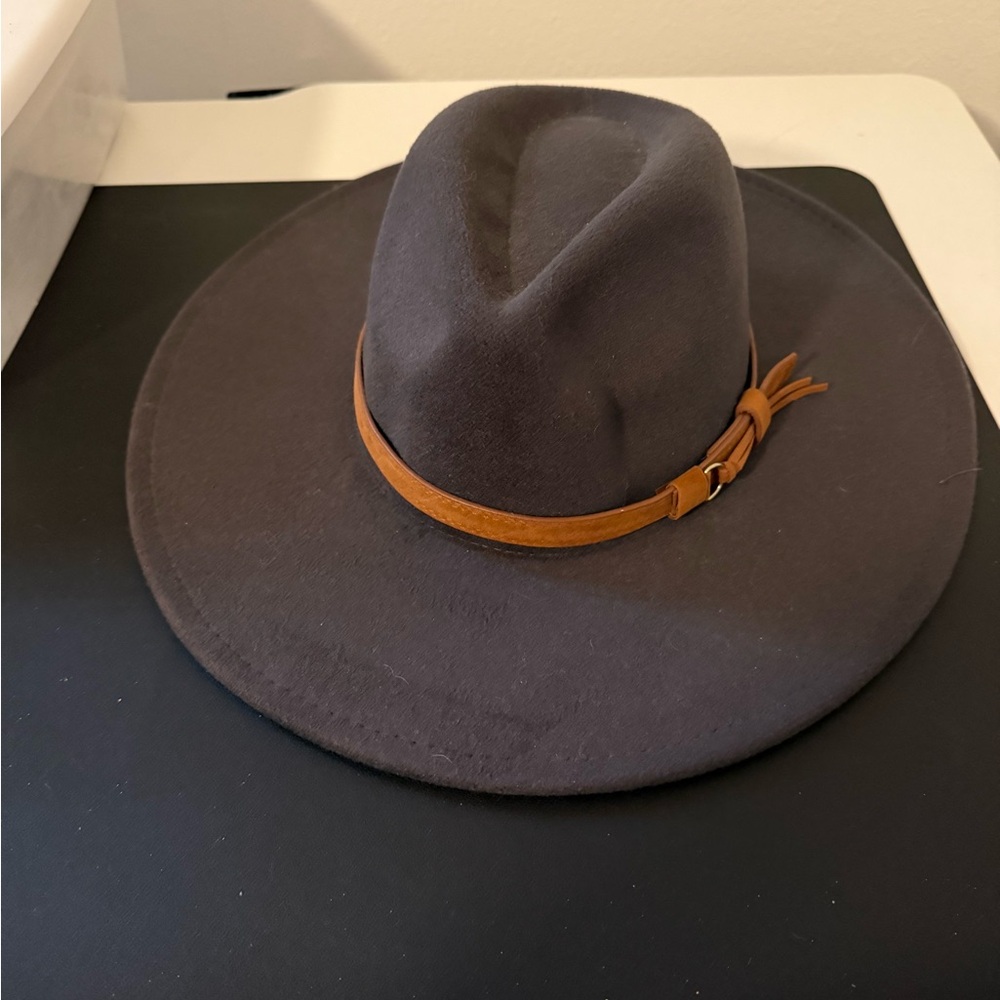 Stylish Gray Fedora Hat with Tan Band- new
